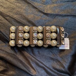 Lia Sophia fashion bracelet